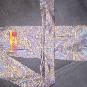 Men's tie